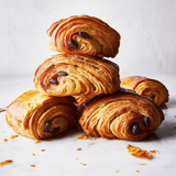 MIKADO — Pain au Chocolat